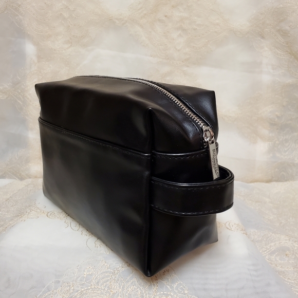 YSL Parfums Grooming Bag - Picture 5 of 15